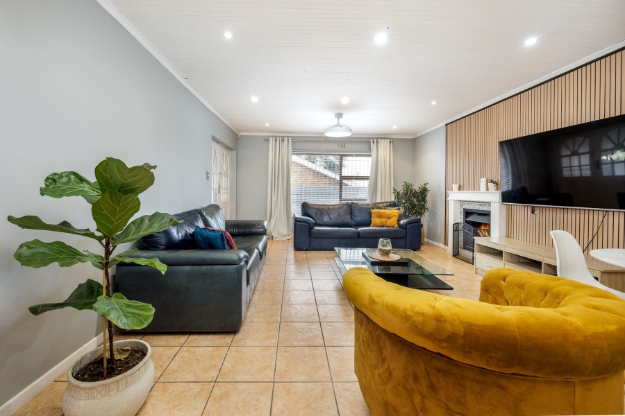 3 Bedroom Property for Sale in Rouxville Western Cape